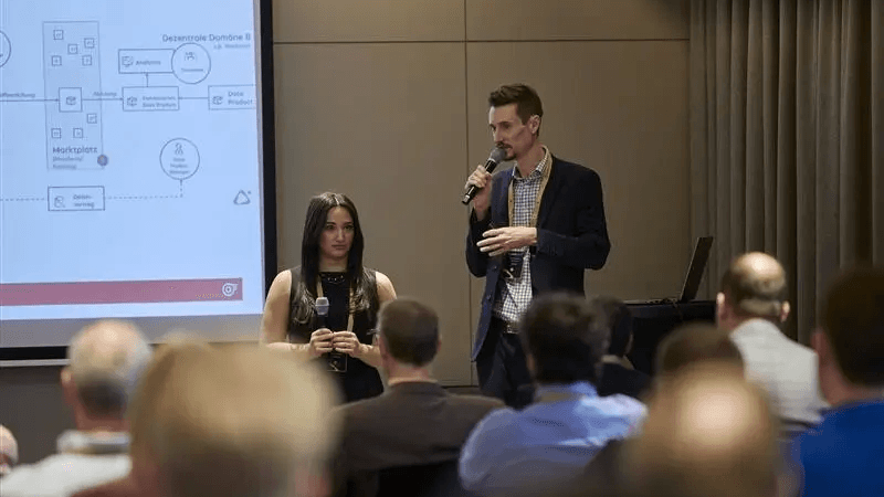 COSMOtogether  - Data & AI im ÖPNV erleben
